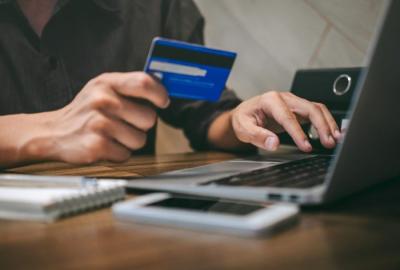 10 Tips for Using Your Credit Card Wisely and Avoiding Debt