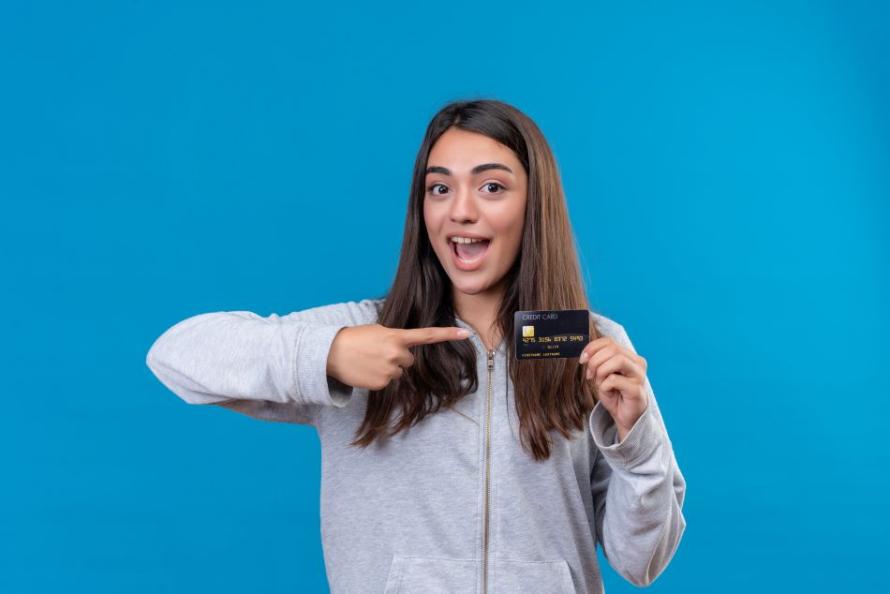 5 Clear Signs You Should Apply for a New Credit Card Now